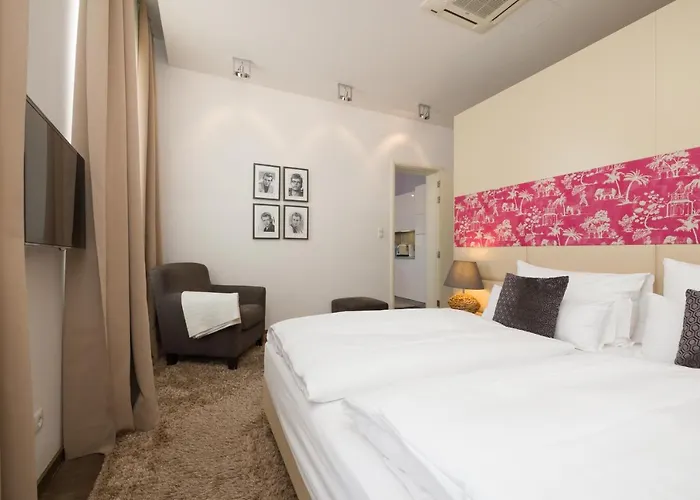 Rafael Kaiser - Premium Apartments - Contactless Check-In *