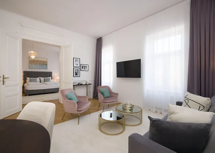 Rafael Kaiser - Premium Apartments - Contactless Check-In Apartment