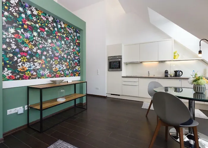 Rafael Kaiser - Premium Apartments - Contactless Check-In Apartment